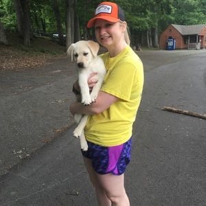 Meet your Posher, Danielle